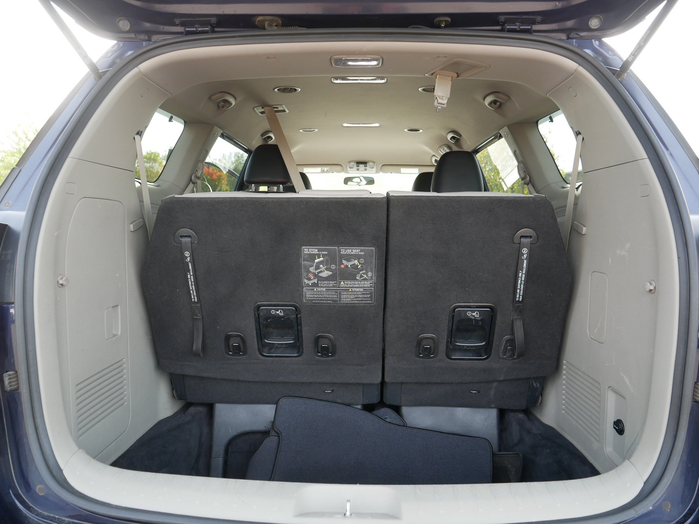 Used 2020 Kia Sedona EX FWD image 18