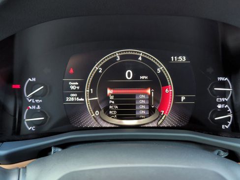 Used 2023 Lexus LX 600 4WD w/ Interior Upgrade Package image 15