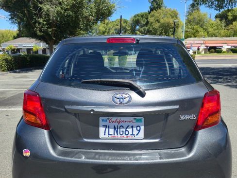 Used 2015 Toyota Yaris L FWD image 5