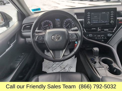 Used 2023 Toyota Camry SE image 15