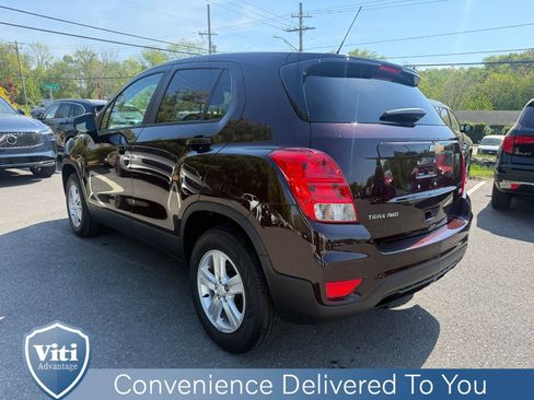Used 2020 Chevrolet Trax LS w/ Tint and Cruise Package AWD/4WD image 6