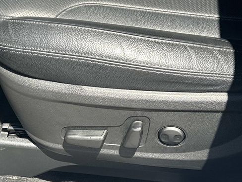 Used 2021 Hyundai Palisade SEL FWD image 17