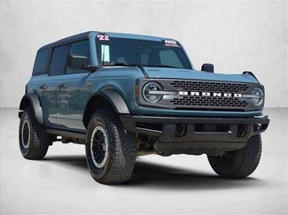 Used 2022 Ford Bronco Badlands w/ Sasquatch Package AWD/4WD video 3