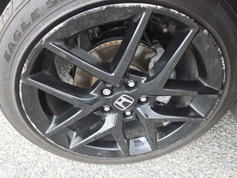 Used 2024 Honda Civic Sport image 9
