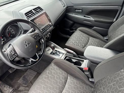 Used 2025 Mitsubishi Outlander Sport ES image 10