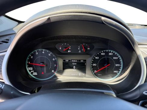Used 2025 Chevrolet Malibu LT FWD image 17