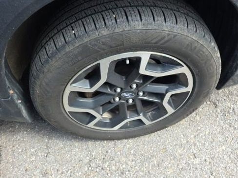 Used 2017 Subaru Crosstrek 2.0i Premium w/ Popular Package #2 image 14