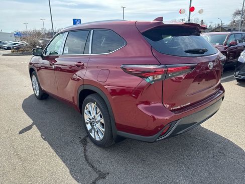 New 2026 Toyota Highlander Limited AWD/4WD image 5