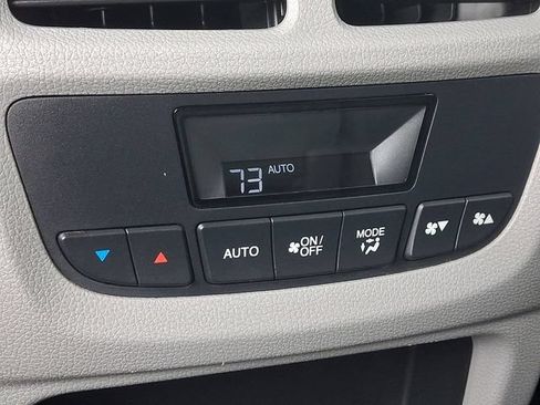 Used 2017 Honda Pilot EX-L image 12