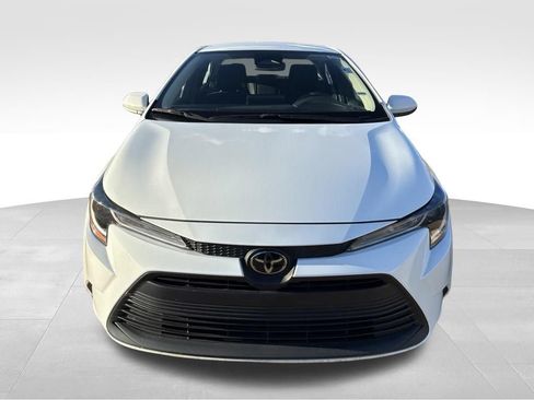 Used 2024 Toyota Corolla LE FWD image 8