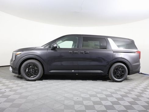 Certified 2026 Kia Carnival LXS image 6