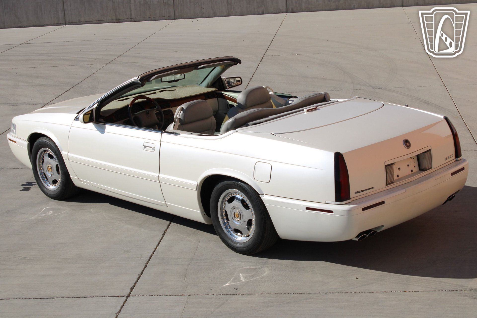 Used 2002 Cadillac Eldorado Touring w/ Preffered Equipment Group FWD image 9