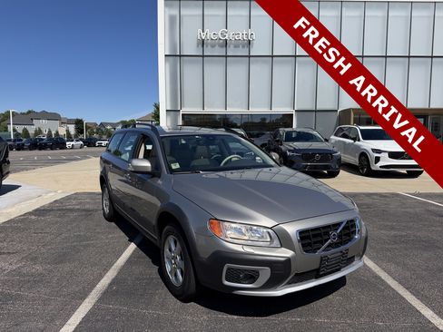 Used 2008 Volvo XC70 3.2 AWD/4WD image 1