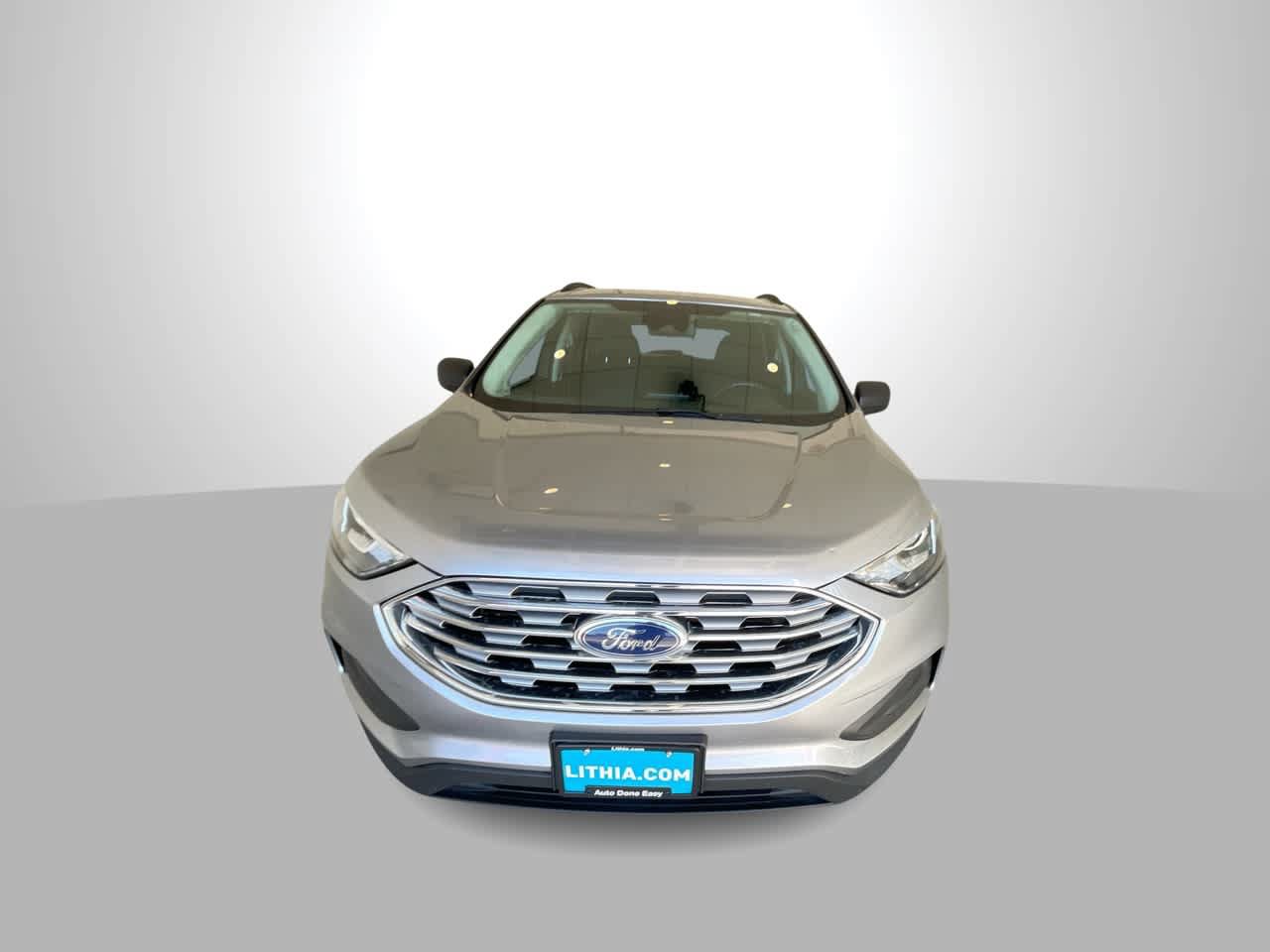 Used 2021 Ford Edge SE FWD image 3