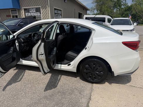 Used 2018 Subaru Impreza 2.0i AWD/4WD image 23