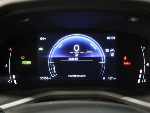 Used 2025 Toyota Camry LE w/ Convenience Package image 19