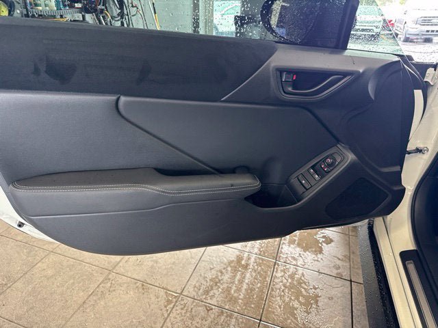 Used 2023 Toyota GR86 Premium w/ ALL Weather Mat Package (TMS) RWD image 8