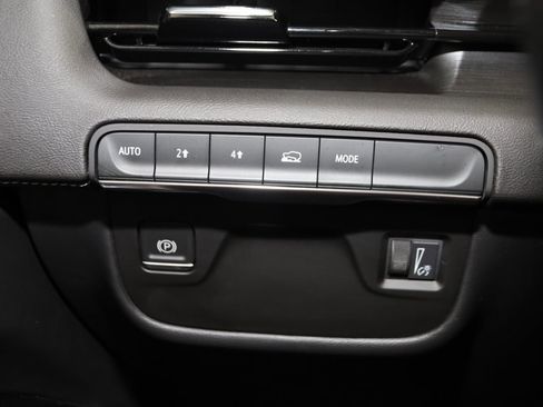 Used 2022 Cadillac Escalade ESV Premium Luxury image 38