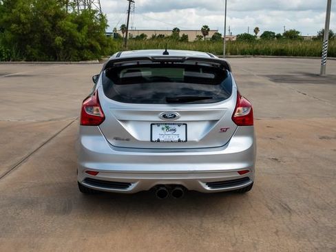 Used 2014 Ford Focus ST w/ Equipment Group 202A FWD image 4