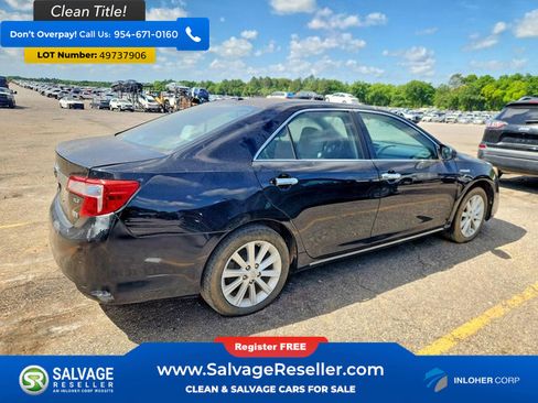 Used 2012 Toyota Camry XLE w/ Convenience Pkg FWD image 4