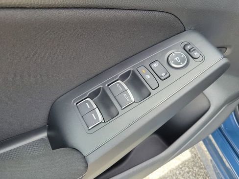 Certified 2025 Honda Civic LX image 9