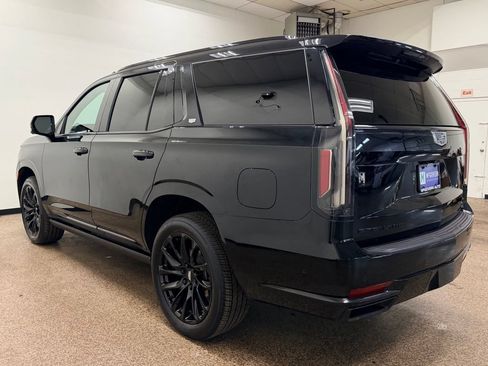 Used 2023 Cadillac Escalade Sport w/ LPO, ONYX Package AWD/4WD image 3
