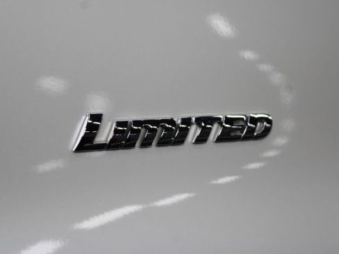 Used 2016 Toyota 4Runner Limited image 7