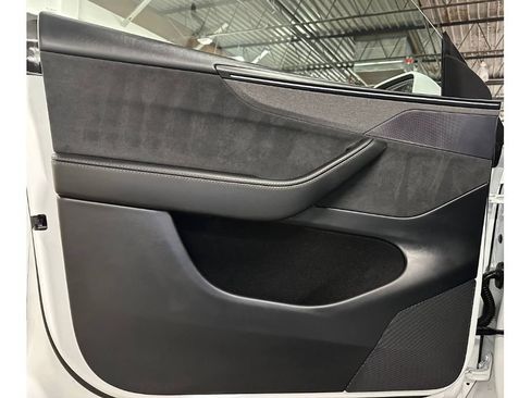 Used 2026 Tesla Model Y Long Range AWD/4WD image 19