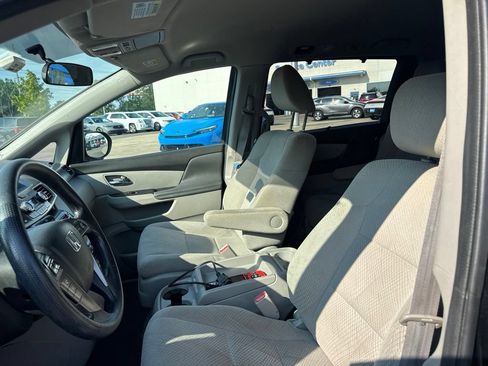 Used 2016 Honda Odyssey EX image 15
