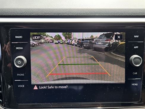 Used 2022 Volkswagen Atlas Cross Sport SEL Premium R-Line AWD/4WD image 19