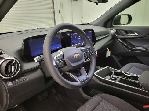 New 2026 Chevrolet Equinox LT w/ LPO, Floor Liner Package image 26