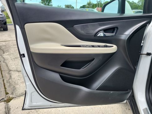 Used 2020 Buick Encore Preferred FWD image 13