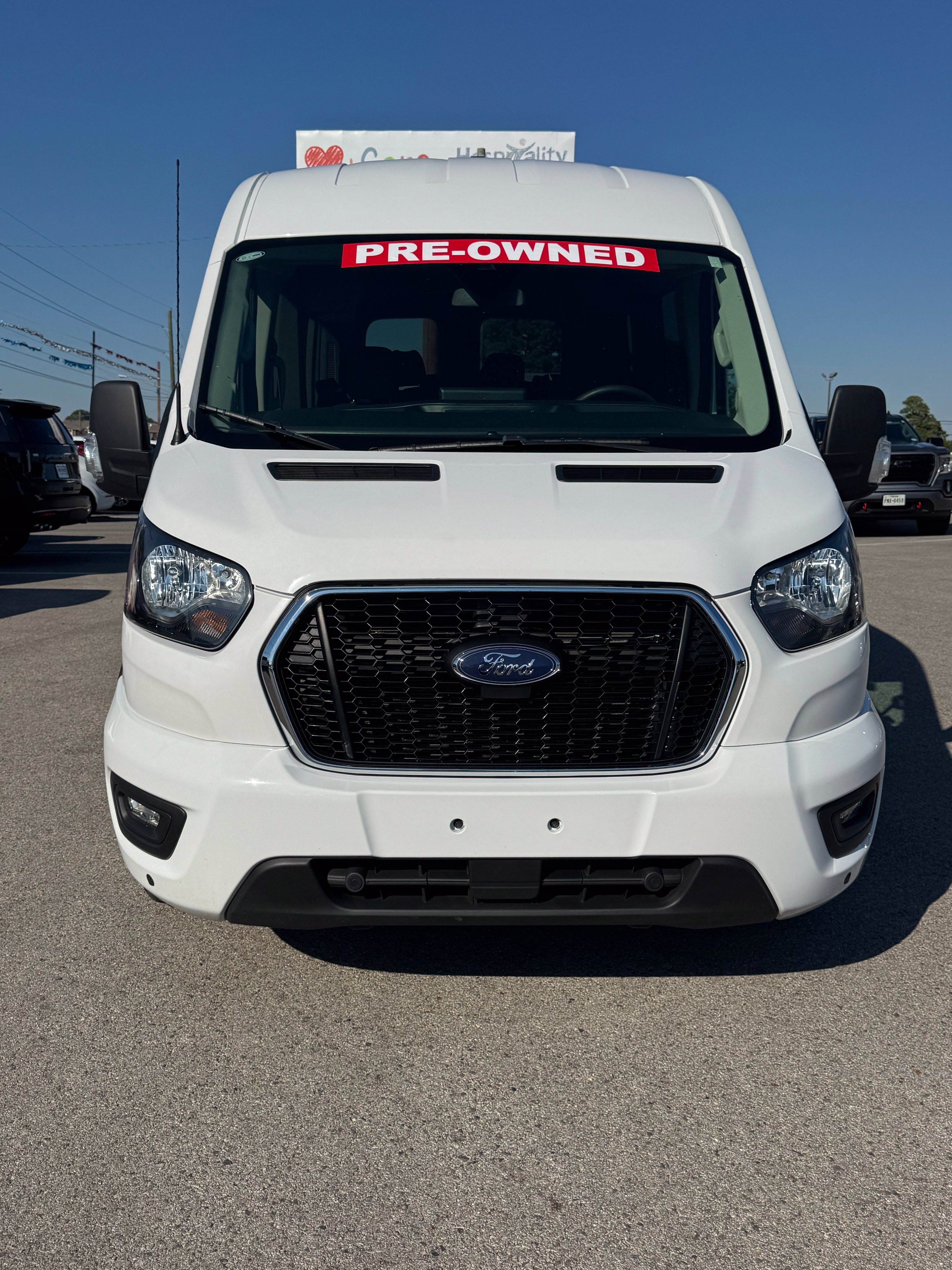 Used 2024 Ford Transit 350 XLT RWD image 5