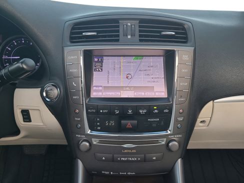 Used 2014 Lexus IS 250C 2dr Conv w/ Navigation System Package image 14