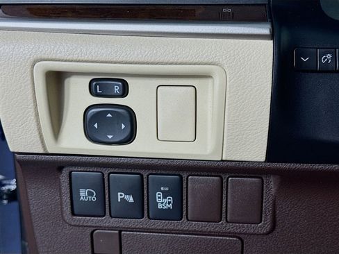 Used 2018 Lexus ES 350 w/ Navigation System Package FWD image 15