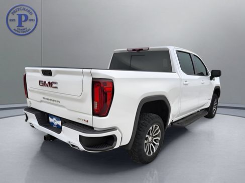 Used 2023 GMC Sierra 1500 AT4 w/ AT4 Premium Package AWD/4WD image 8