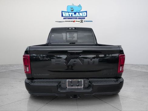New 2026 RAM 2500 Laramie AWD/4WD image 7