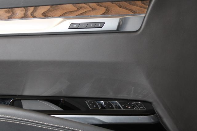 Used 2025 Cadillac Escalade Sport Platinum w/ LPO, Floor Liner Package AWD/4WD image 10