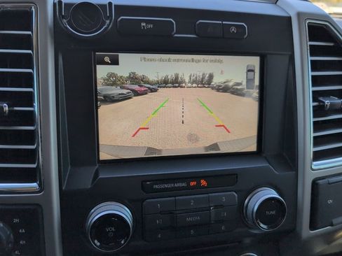 Used 2015 Ford F150 Lariat image 19