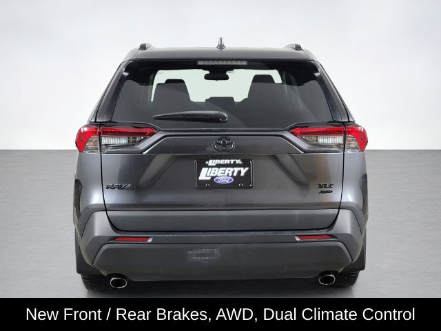 Used 2021 Toyota RAV4 XLE AWD/4WD image 4