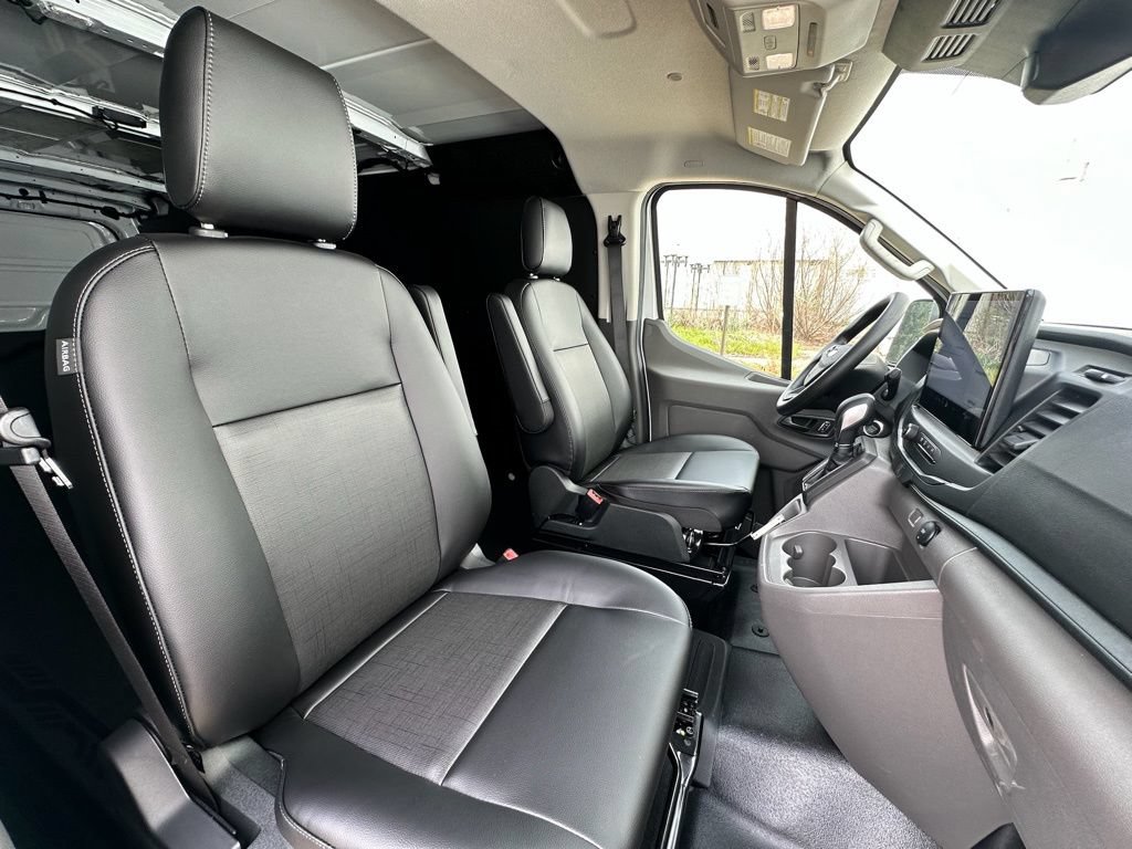 New 2026 Ford Transit 250 Low Roof AWD w/ Load Area Protection Package image 18