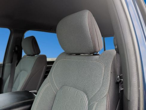 Used 2022 RAM 1500 Big Horn AWD/4WD image 16