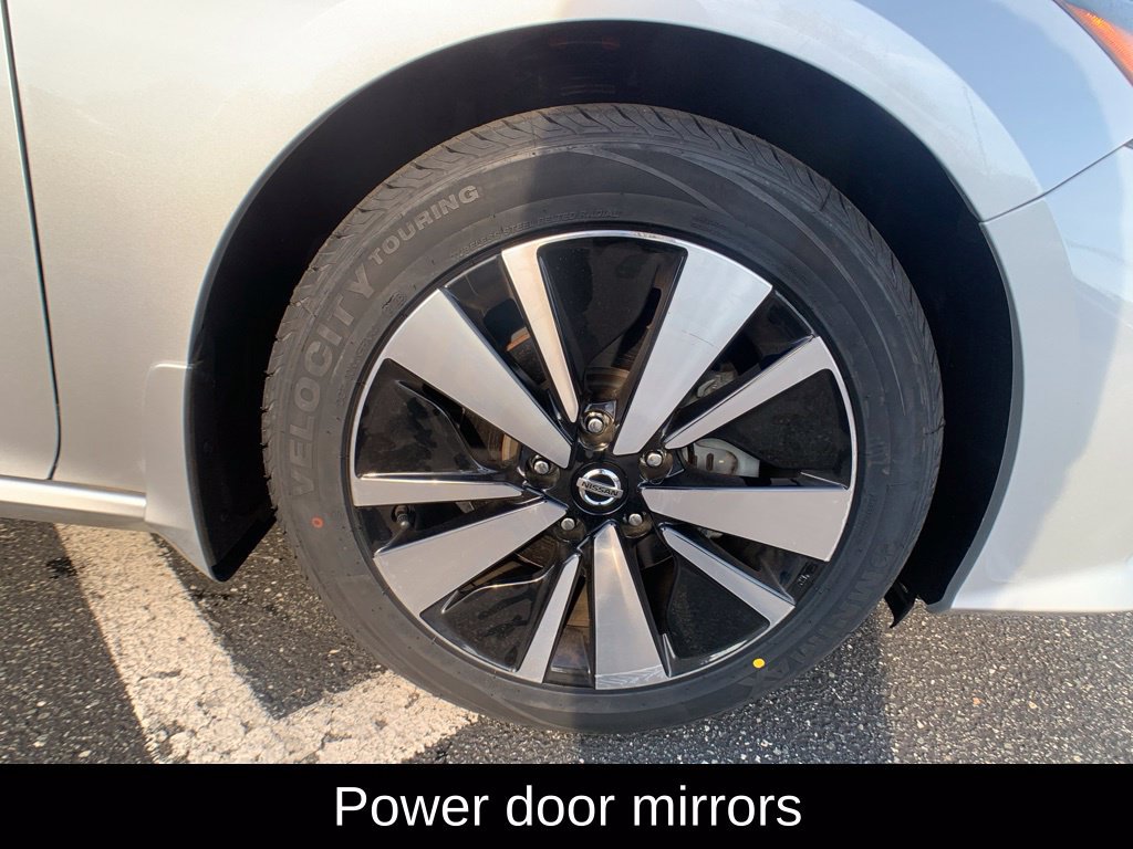 Certified 2021 Nissan Altima 2.5 SV w/ SV Premium Package FWD image 33
