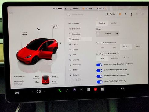 Used 2023 Tesla Model Y Long Range AWD/4WD image 22