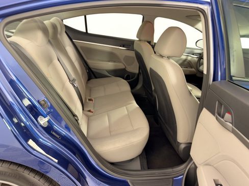 Used 2020 Hyundai Elantra SEL FWD image 29