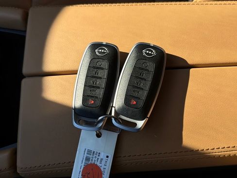 Used 2023 Nissan Rogue Platinum w/ Platinum Premium Package image 34