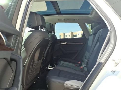 Used 2019 Audi Q5 Prestige AWD/4WD image 11