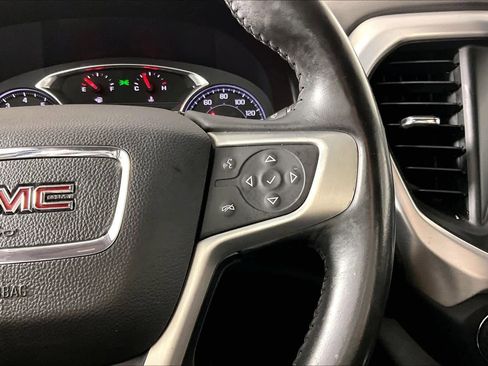 Used 2017 GMC Acadia SLT image 18