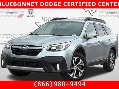 Used 2022 Subaru Outback Limited w/ Tech Package 2