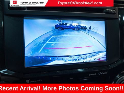 Used 2018 Toyota 4Runner TRD Off-Road Premium AWD/4WD image 30